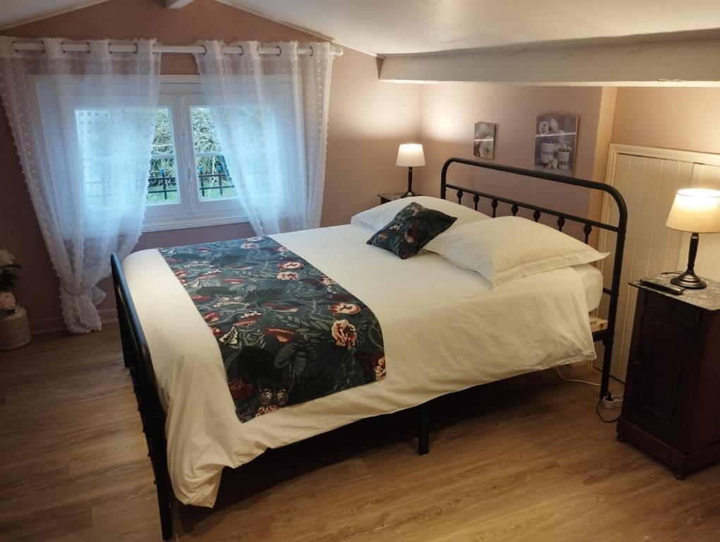 Au Coeur De Menesterol Chambre Emotion Montpon-Menesterol 외부 사진